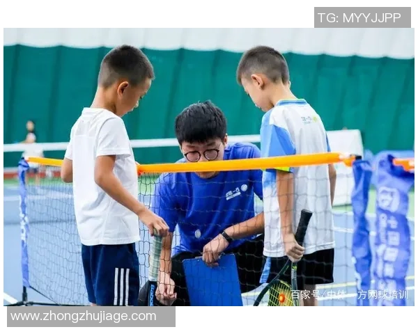 以网球为核心探讨竞技精神与心理素质在胜负中的关键作用 以网球为核心探讨竞技精神与心理素质在胜负中的关键作用