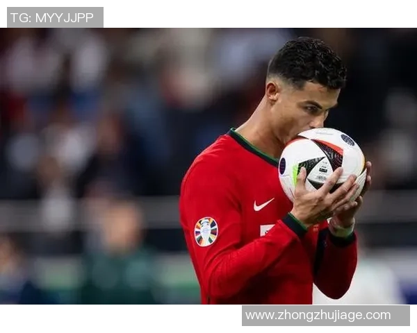 克里斯蒂亚诺·罗纳尔多：从天才少年到全球足坛传奇的成长历程