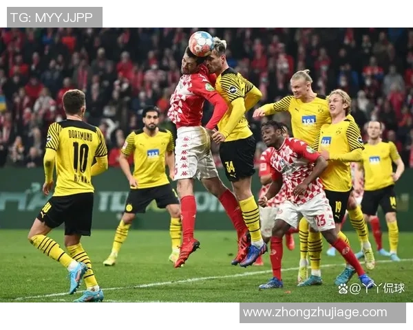 多特蒙德鏖战劲敌巅峰对决演绎欧陆豪门激情碰撞之夜 多特蒙德鏖战劲敌巅峰对决演绎欧陆豪门激情碰撞之夜